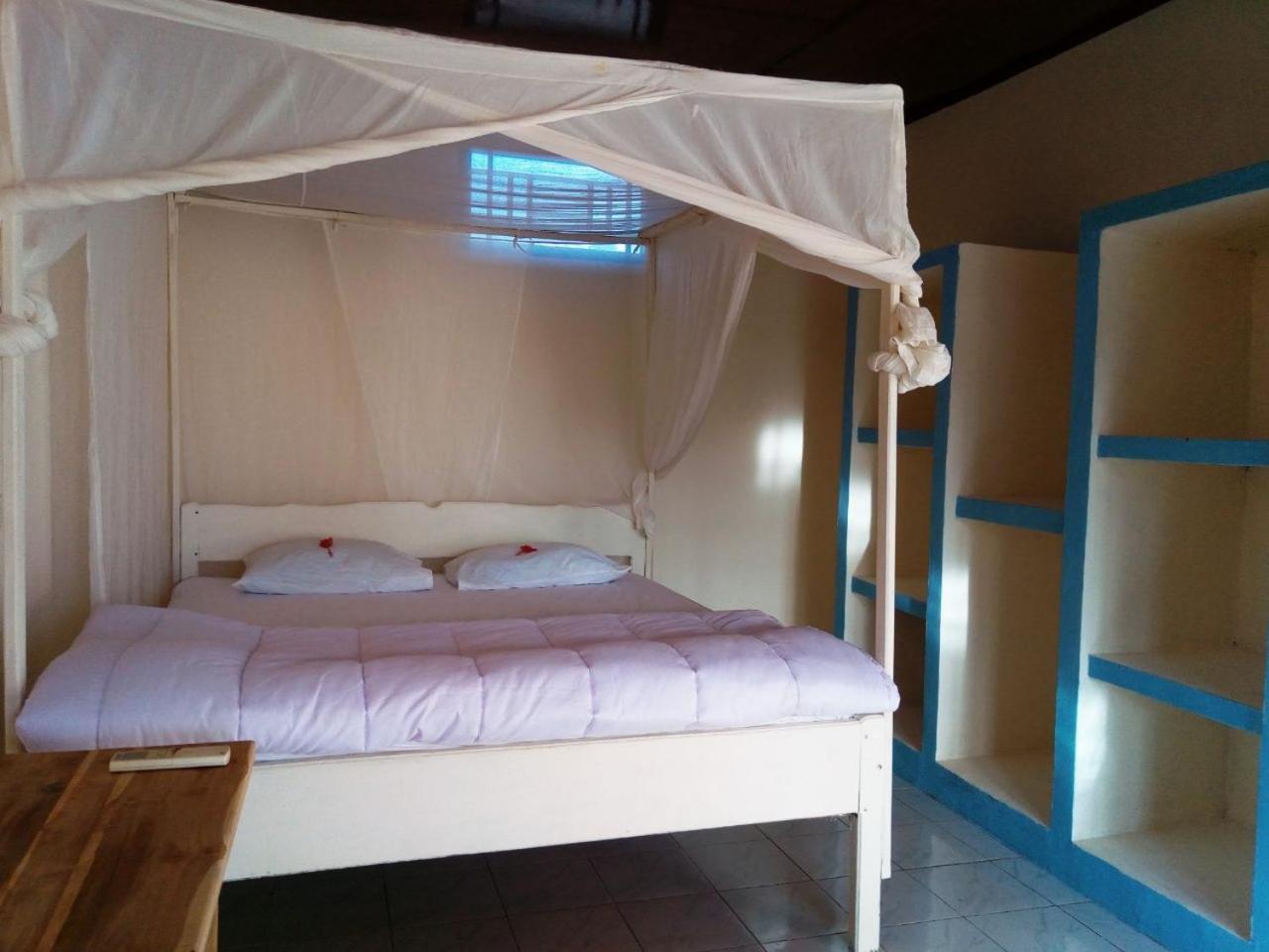 Lakey Beach Inn Hotel Huu エクステリア 写真